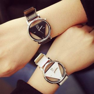 Đồng hồ tam giác thời trang - đồng hồ tam giác dây da - đồng hồ nữ - đồng hồ dây da giá sỉ