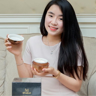 Kem dưỡng và trắng da m-perfect
