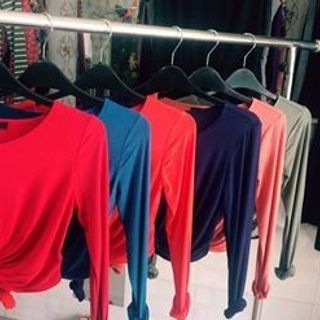 Áo croptop ắn eo tay dài