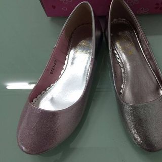 Giày trẻ em kenike và boricole