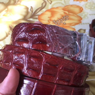 Sản phẩm da cá sấu 100