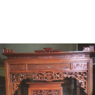 Án gian thờ gỗ gụ đục triện chân 10