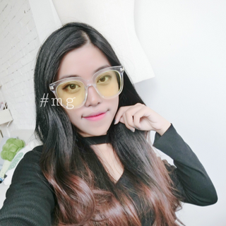 Kính v trong màu gọng kim loại