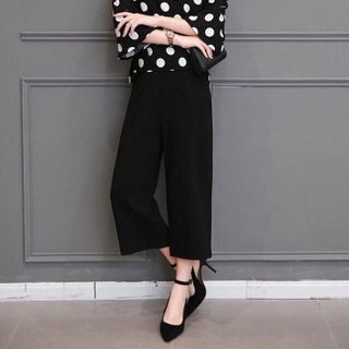Set áo chấm bi quần ống loe
