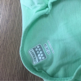 Áo dư old navy