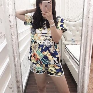 Bộ thể thao hoa