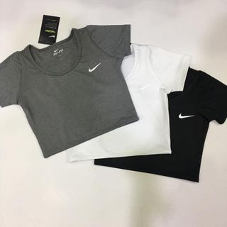 Áo thể thao croptop