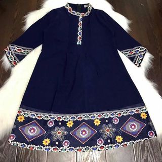 Đầm suông tay lỡ in họa tiết thổ cẩm