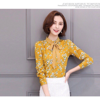 Áo sơ mi voan hoa thắt nơ cổ