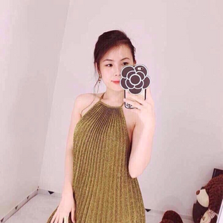 Đầm yếm kim tuyến