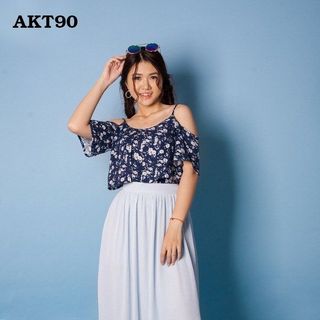 Akt-90 áo kiểu nữ 2 dây trễ vai xanh đen in bông trắng