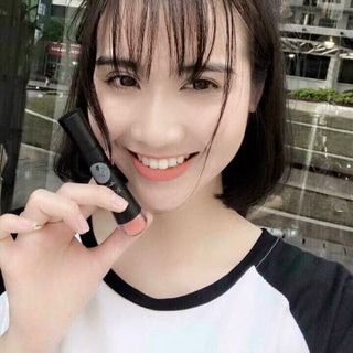 Son kem lì roses matte lipstick