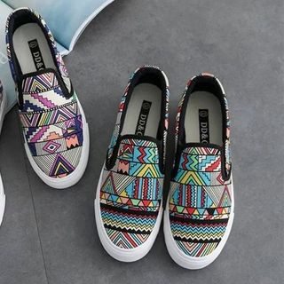 Giày lười họa tiết