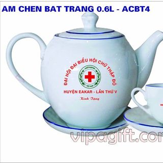 Quà tặng ấm chén bát tràng