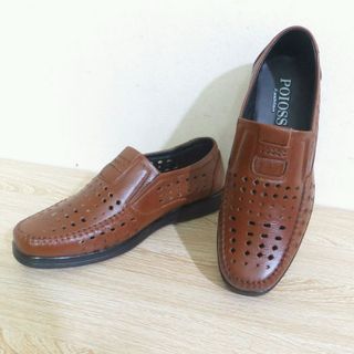 Giày da bò đục lỗ đi mùa hè 2 màu đen và vàng da bò