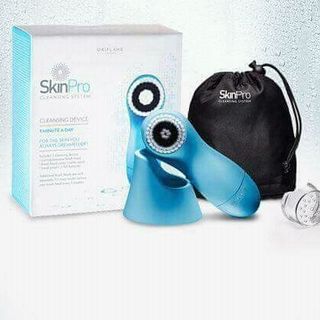 Máy rửa mặt