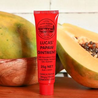 Kem dưỡng đa năng lucas papaw úc với thành phần thiên nhiên chiết từ đu đủ