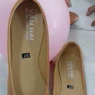 Chuyên bỏ sỉ giầy xưởng giá siêu rẻ sỉ từ 100 đôi