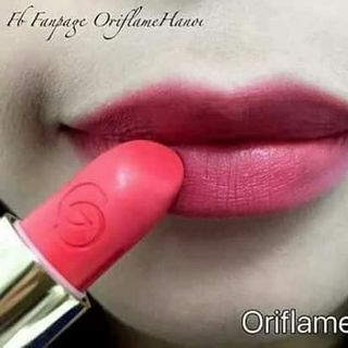 Giordani gold iconic matte lipstick spf 12