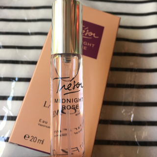 Nước hoa singapore 20ml