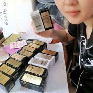 nước hoa vùng kín - dionel - made in korea 
có 3 mùi thơm nhất mùi den - xanh thơm kiểu sexy quyến rũ mùi trắng thơm kiểu baby nhẹ nhàng ấm ấm 
phân phối gia bao đỉnh
sl hạn hẹp 300 thui nhoa