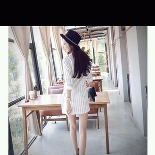 Đầm sọc kate trắng đen