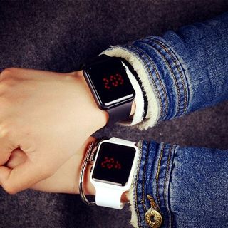 Đồng Hồ LED Unisex Thời Trang