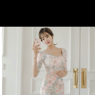 Đầm body sang chảnh