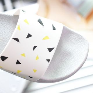dép cao su Hàn Quốc họa tiết tam giác