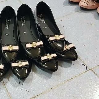 búp bê đồng giá