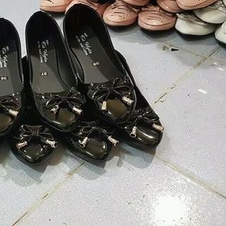 búp bê đồng giá