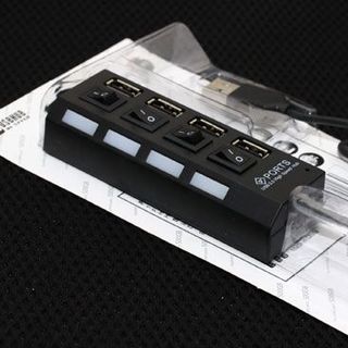Hub chia 4 cổng USB ổ điện kèm công tắc và đèn báo trên mỗi cổng