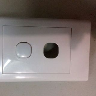 Công tắc điều khiển từ xa âm tường Model RC1S