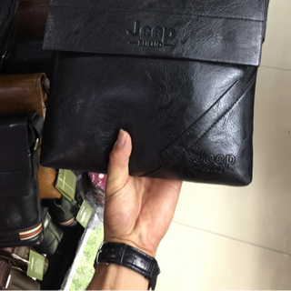 Túi đeo chéo đựng ipas