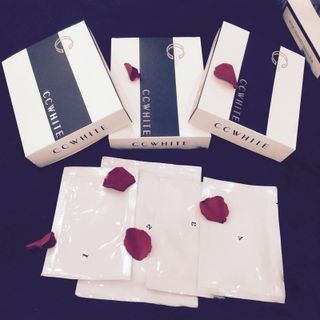 Tắm trắng Body CC White