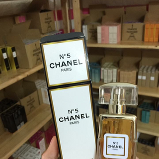 Nước hoa chiết Pháp