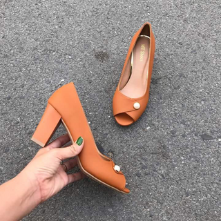 Giày công sở hở mũi