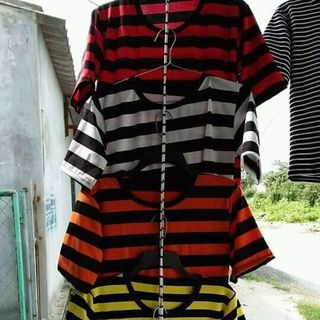 Áo kẻ lỡ tay from rộng