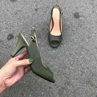 Sandal gót nhọn