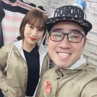 Khoác dù túi hộp