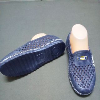 GIÀY NHỰA ĐI MƯA