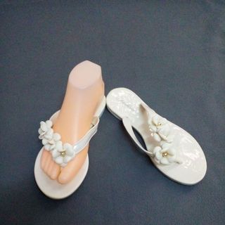 Dép nhựa nữ
