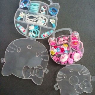 Cột tóc bé gái
