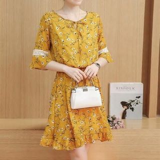 Đầm xòe hoa tay lỡ phối ren