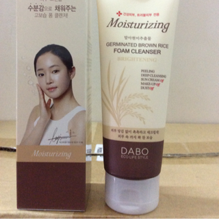 sữa rữa mặt Hàn quốc