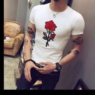 ÁO THUN HOA HỒNG THÊU GIỮA
