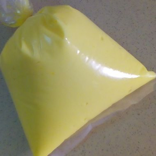 bơ trắng bơ vàng