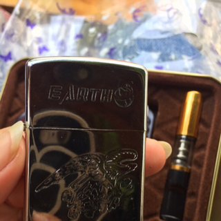 Bật lửa Zippo Mỹ USA hộp thiếc cực sang