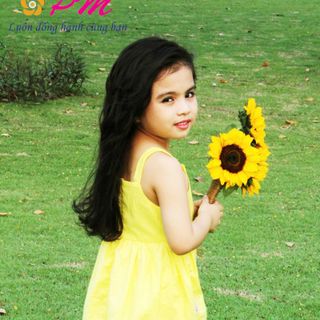 PM003 - Đầm pé gái thêu heo trú mưa xinh xinh