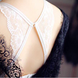 Đồ ngủ đồ lót Bộ su bướm là su nhưng em ấy rất mỏng rất dễ chịu cho người mắc thích hợp cho những nàng thích hở lưng